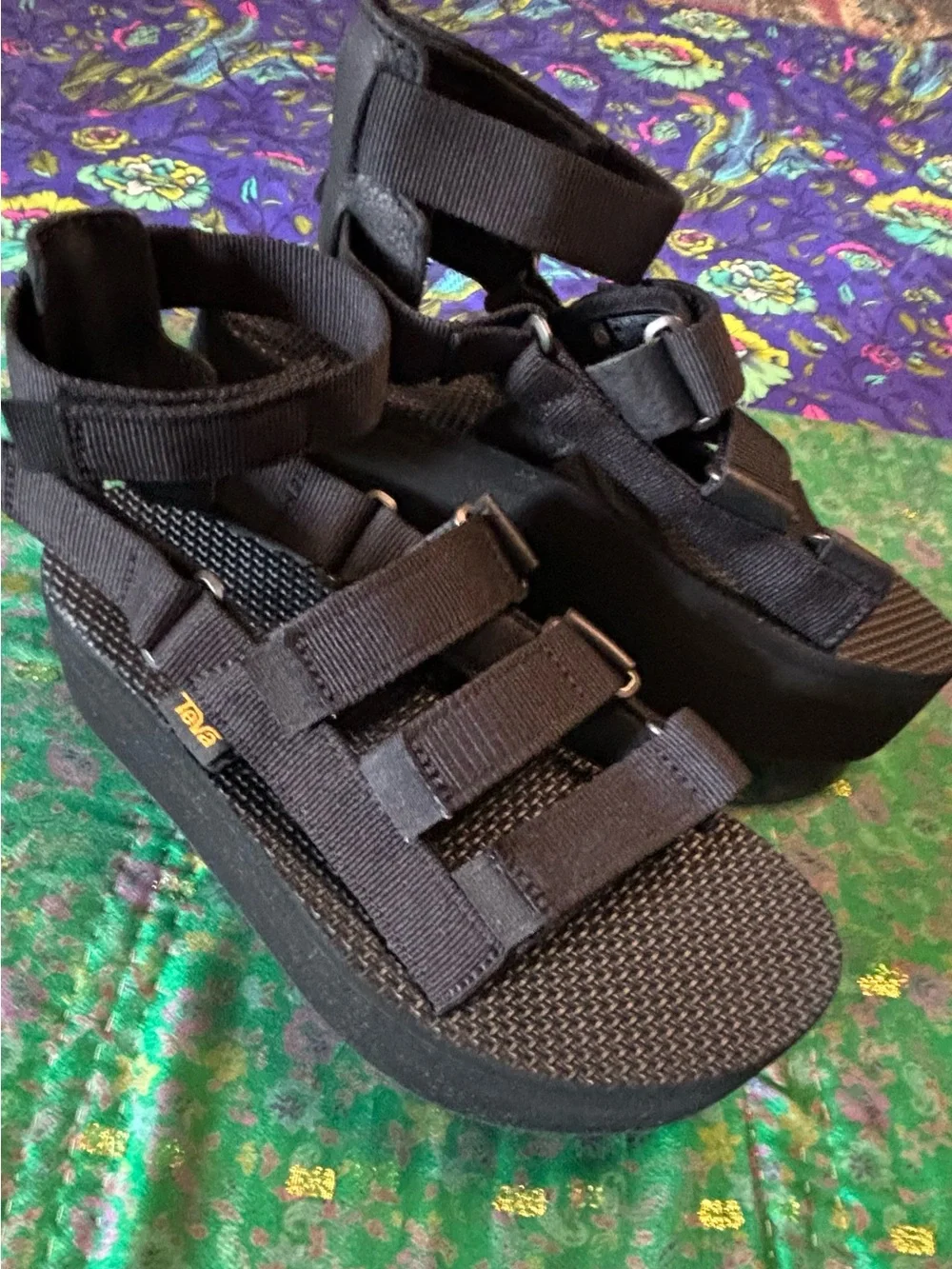 TEVA Flatform Mevia Sandals